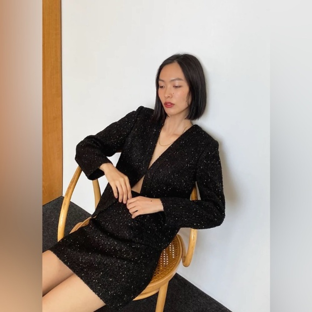 BNWT Aritzia Babaton Trettor Tweed Black Gold blazer jacket size 4